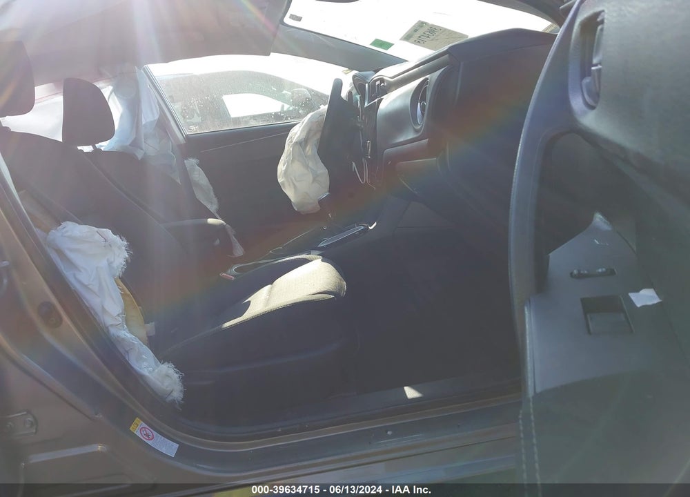 2019 TOYOTA COROLLA LE VIN: 5YFBURHE6KP873732