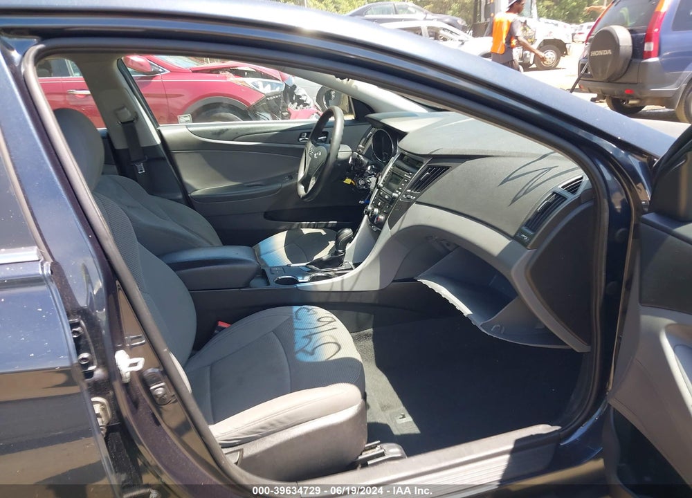 2014 HYUNDAI SONATA GLS VIN: 5NPEB4AC1EH862895
