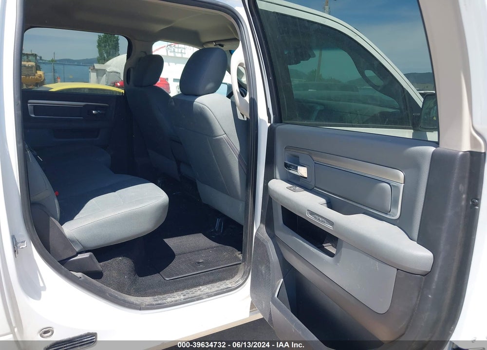 2016 RAM 2500 VIN: 3C6UR5DL2GG257053