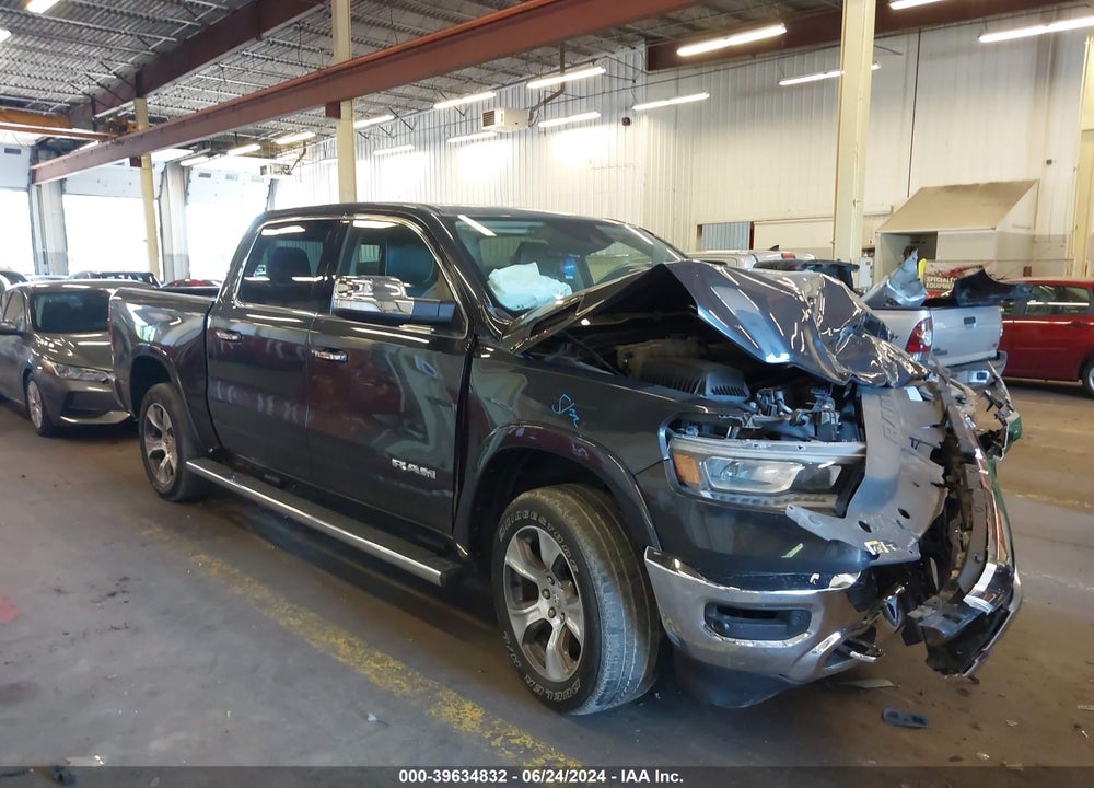 2021 RAM 1500 LAIE  4X4 5'7 BOX VIN: 1C6SRFJM5MN836096