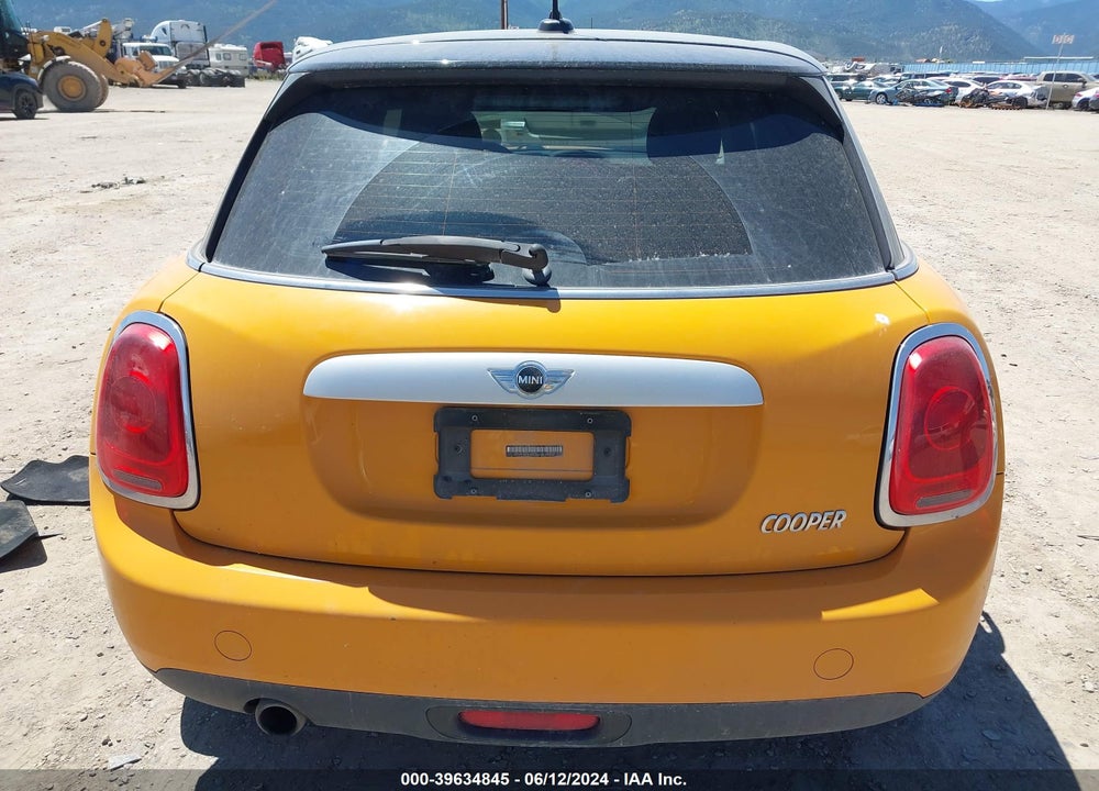 2015 MINI HARDTOP COOPER VIN: WMWXS5C52FT837124