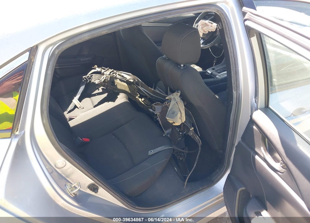 2019 HONDA CIVIC LX VIN: SHHFK7H37KU218452