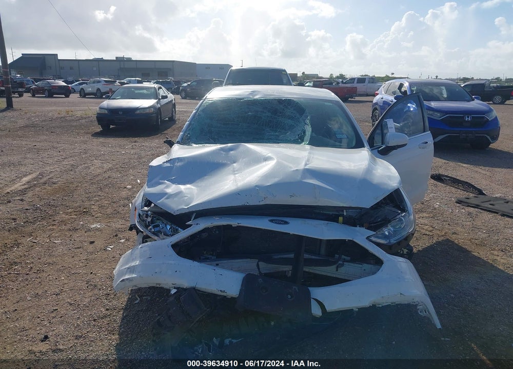 2017 FORD FUSION S VIN: 3FA6P0G72HR252018