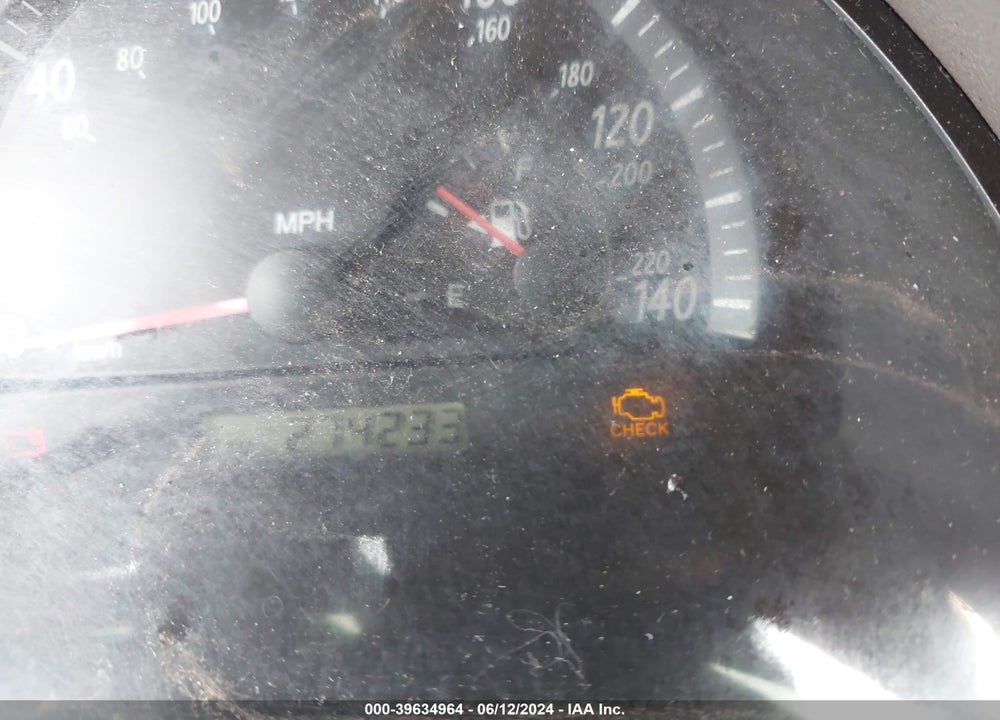 2002 TOYOTA CAMRY LE VIN: 4T1BE32K22U057768