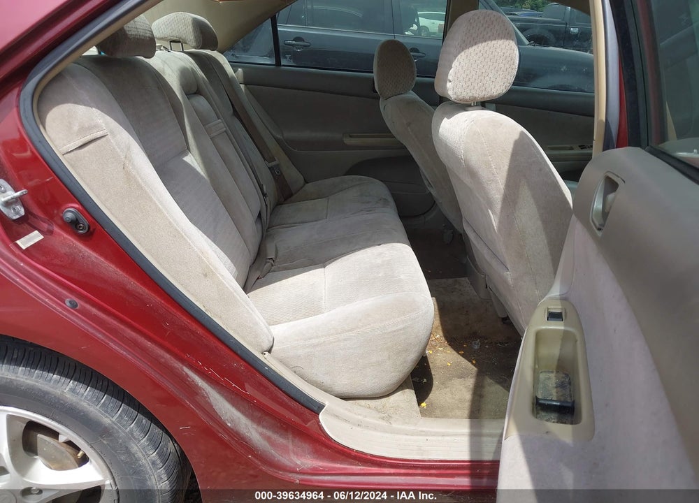 2002 TOYOTA CAMRY LE VIN: 4T1BE32K22U057768