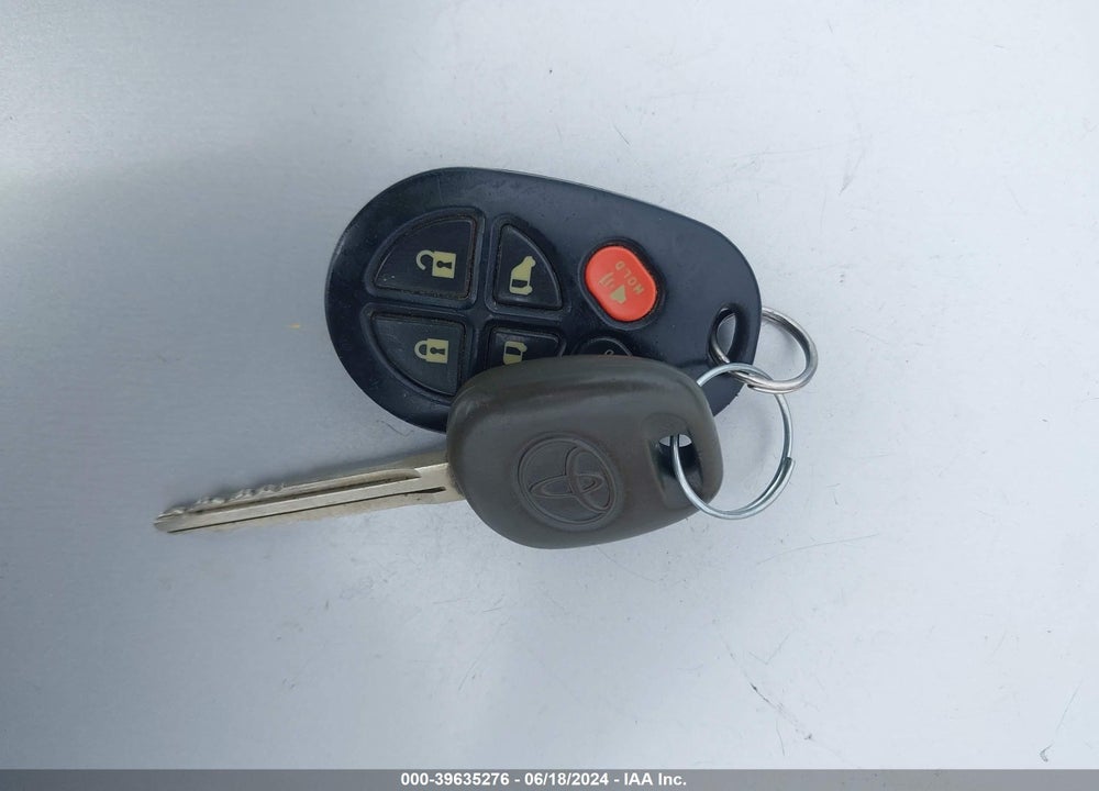 2006 TOYOTA SIENNA XLE VIN: 5TDZA22C06S582341