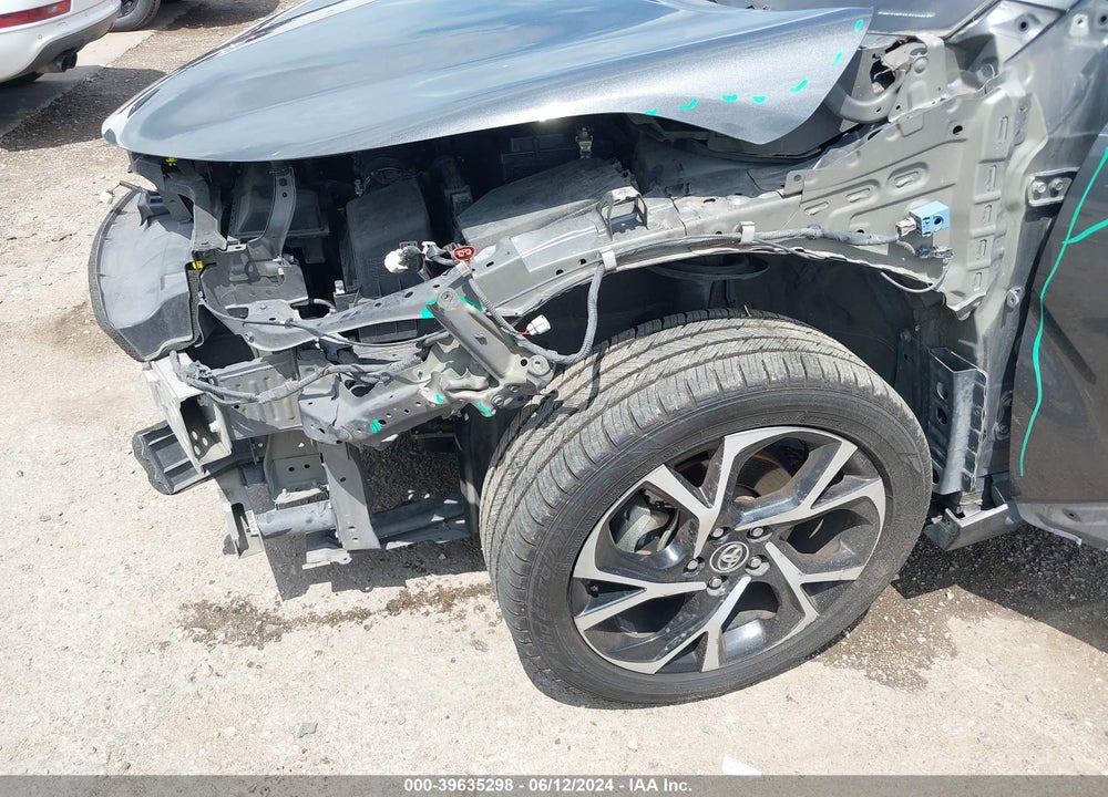 2018 TOYOTA C-HR XLE VIN: NMTKHMBX8JR012686