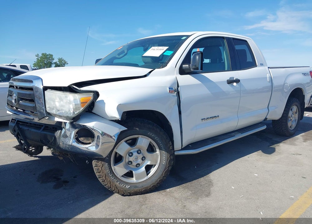 2012 TOYOTA TUNDRA GRADE 5.7L V8 VIN: 5TFUW5F15CX256322