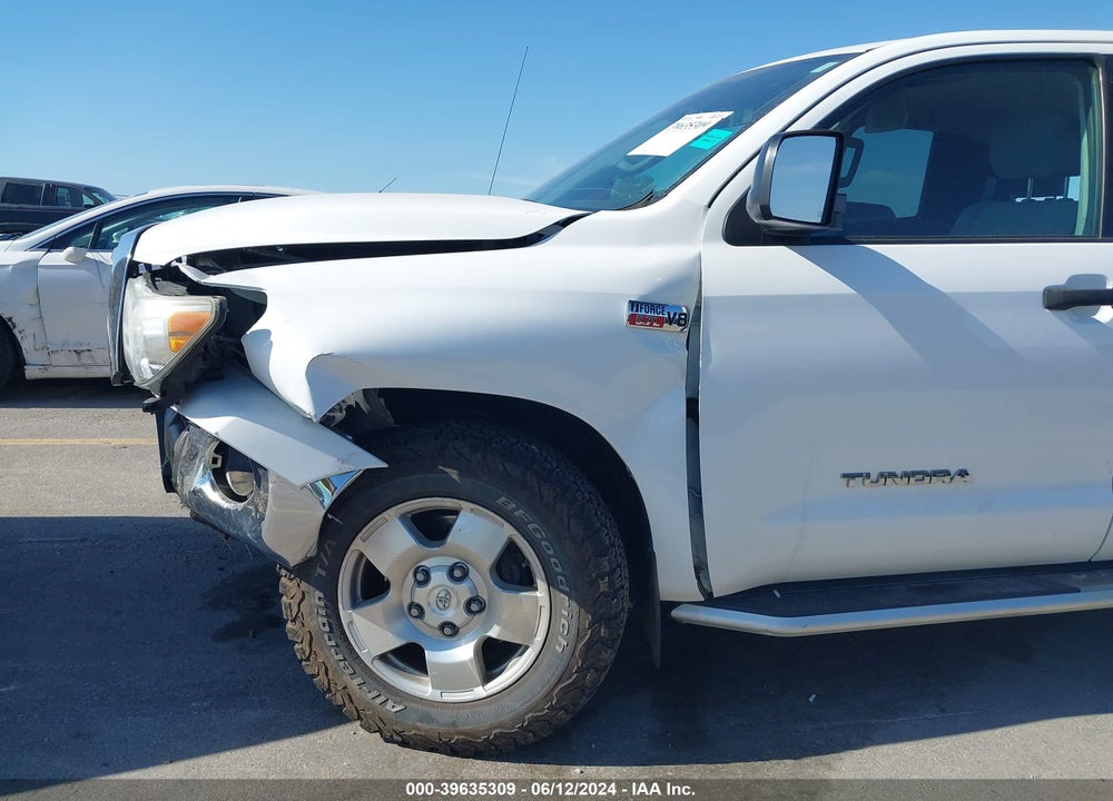 2012 TOYOTA TUNDRA GRADE 5.7L V8 VIN: 5TFUW5F15CX256322
