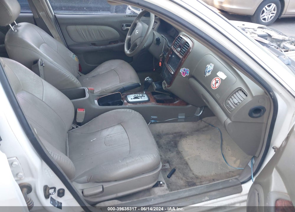 2002 HYUNDAI SONATA GLS/LX VIN: KMHWF35H12A639330