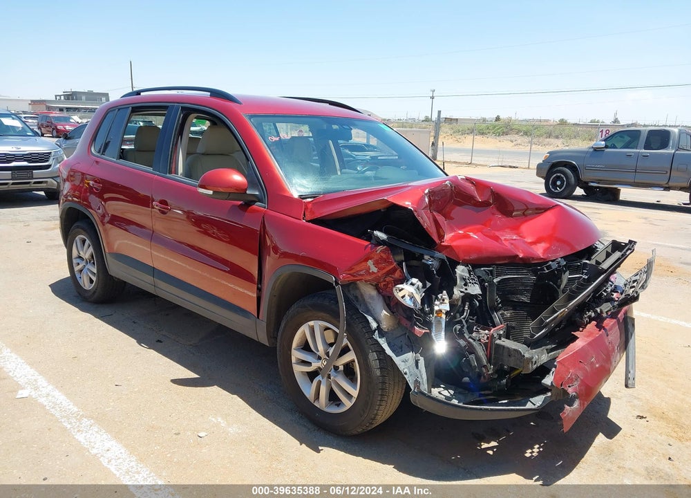 2016 VOLKSWAGEN TIGUAN S VIN: WVGAV7AX6GW069174