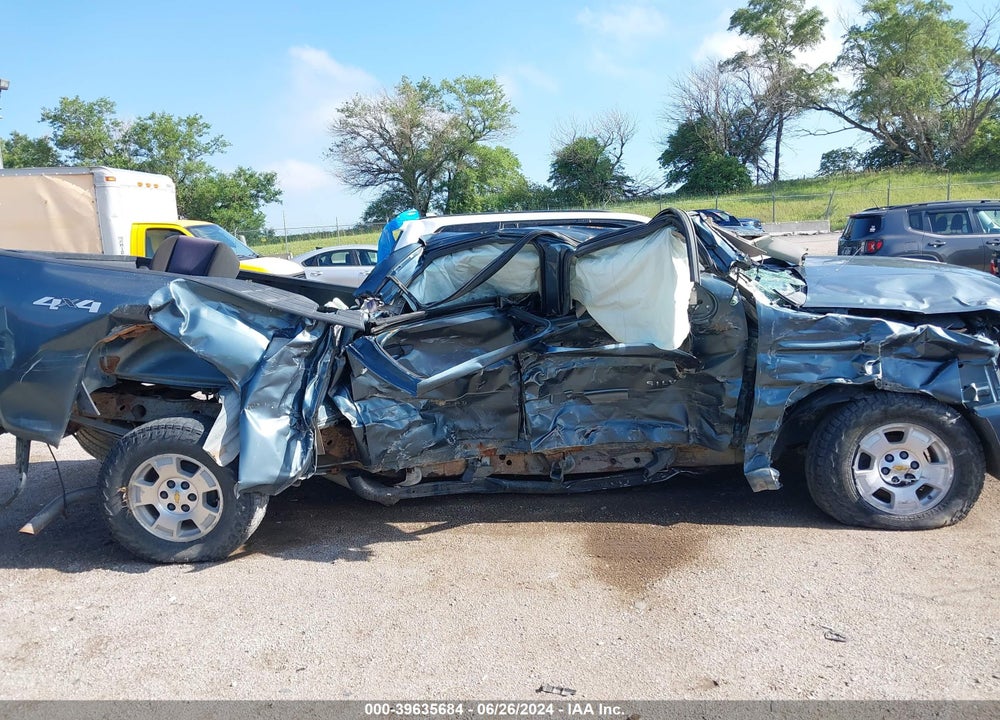 2011 CHEVROLET SILVERADO 1500 LT VIN: 1GCPKSE39BF141883