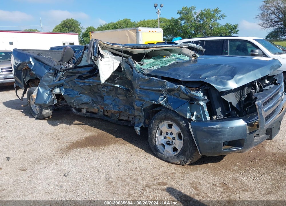 2011 CHEVROLET SILVERADO 1500 LT VIN: 1GCPKSE39BF141883
