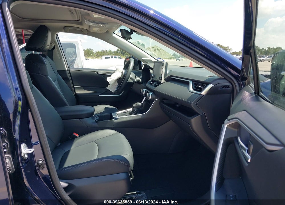 2022 TOYOTA RAV4 HYBRID XLE PREMIUM VIN: JTMB6RFV0ND058995