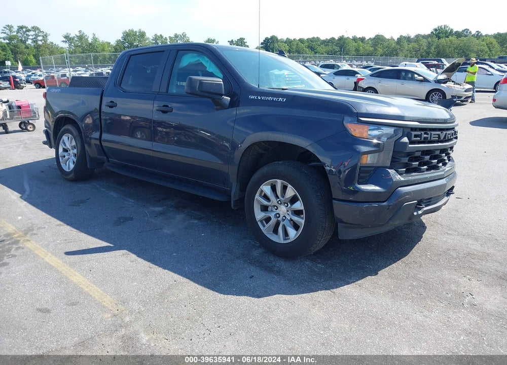 2022 CHEVROLET SILVERADO 1500 4WD SHORT BED CUSTOM VIN: 1GCPDBEK0NZ641242