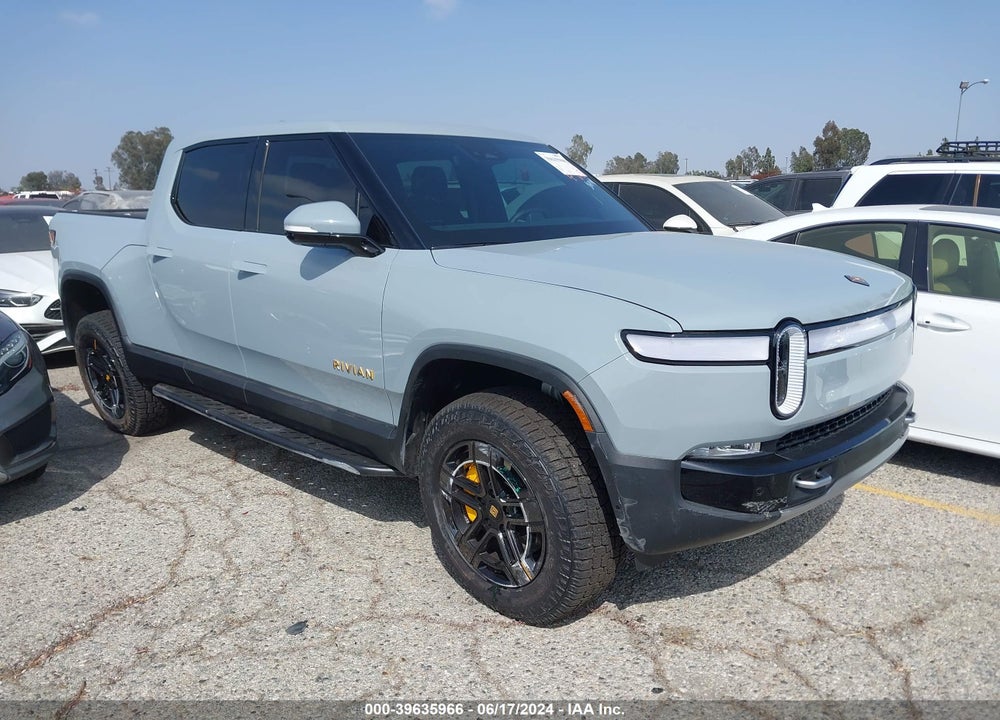 2024 RIVIAN R1T ADVENTURE QUAD-MOTOR LARGE PACK VIN: 7FCTGAAA0RN033807