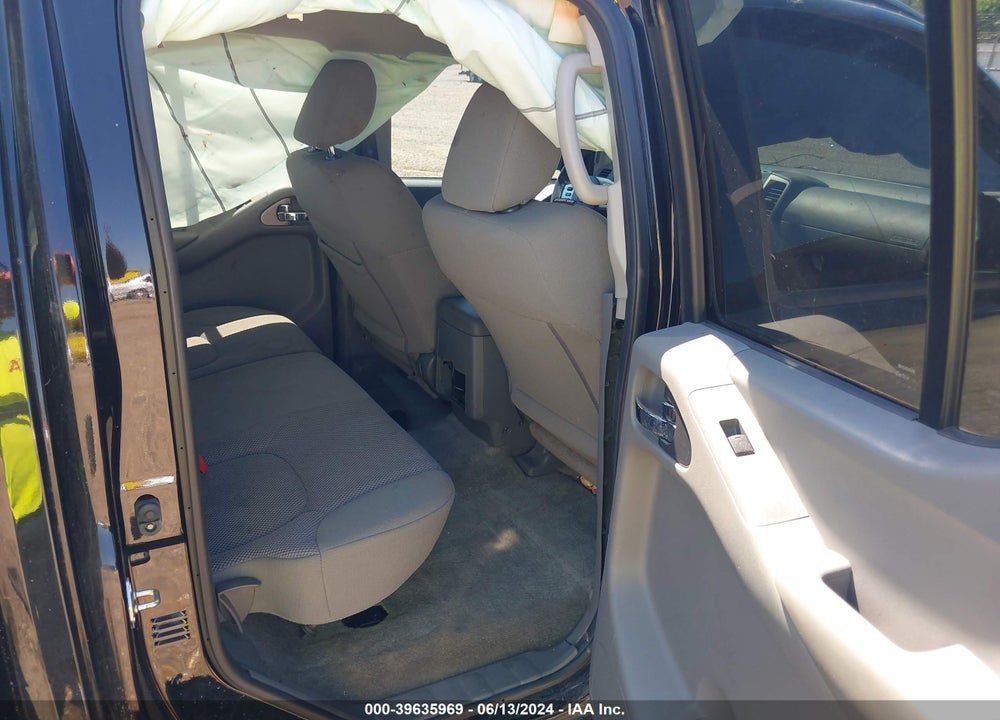 2018 NISSAN FRONTIER VIN: 1N6AD0ER2JN715203