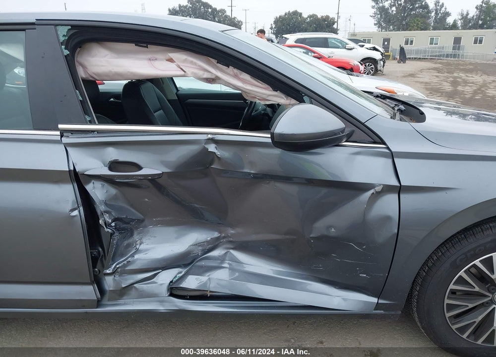 2019 VOLKSWAGEN JETTA 1.4T R-LINE/1.4T S/1.4T SE VIN: 3VWC57BU0KM102192
