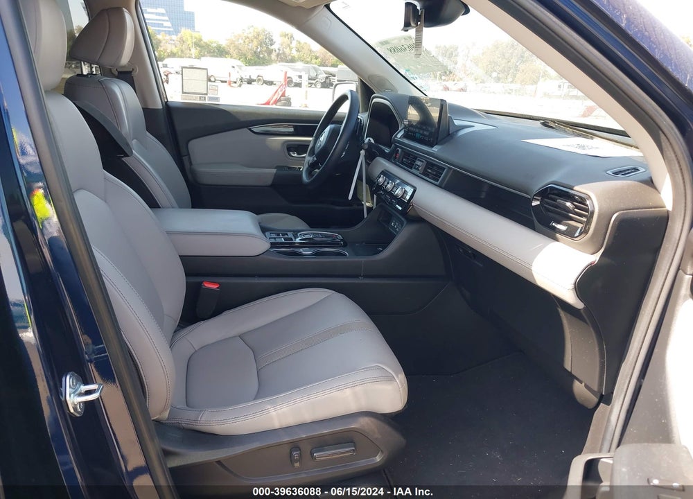 2023 HONDA PILOT 2WD TOURING VIN: 5FNYG2H72PB005630
