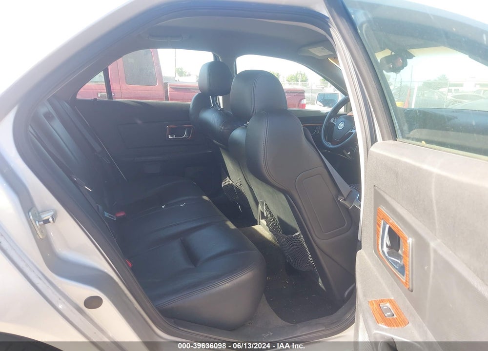 2005 CADILLAC CTS STANDARD VIN: 1G6DP567250210141