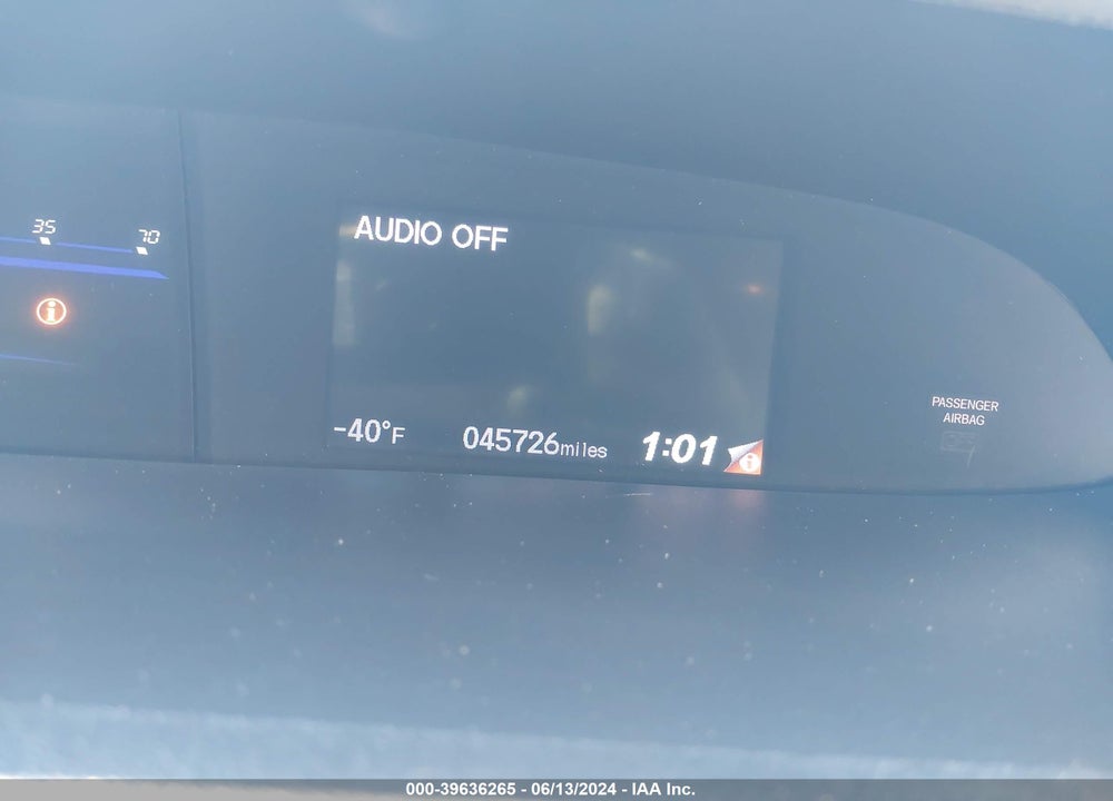 2015 HONDA CIVIC LX VIN: 19XFB2F51FE289747