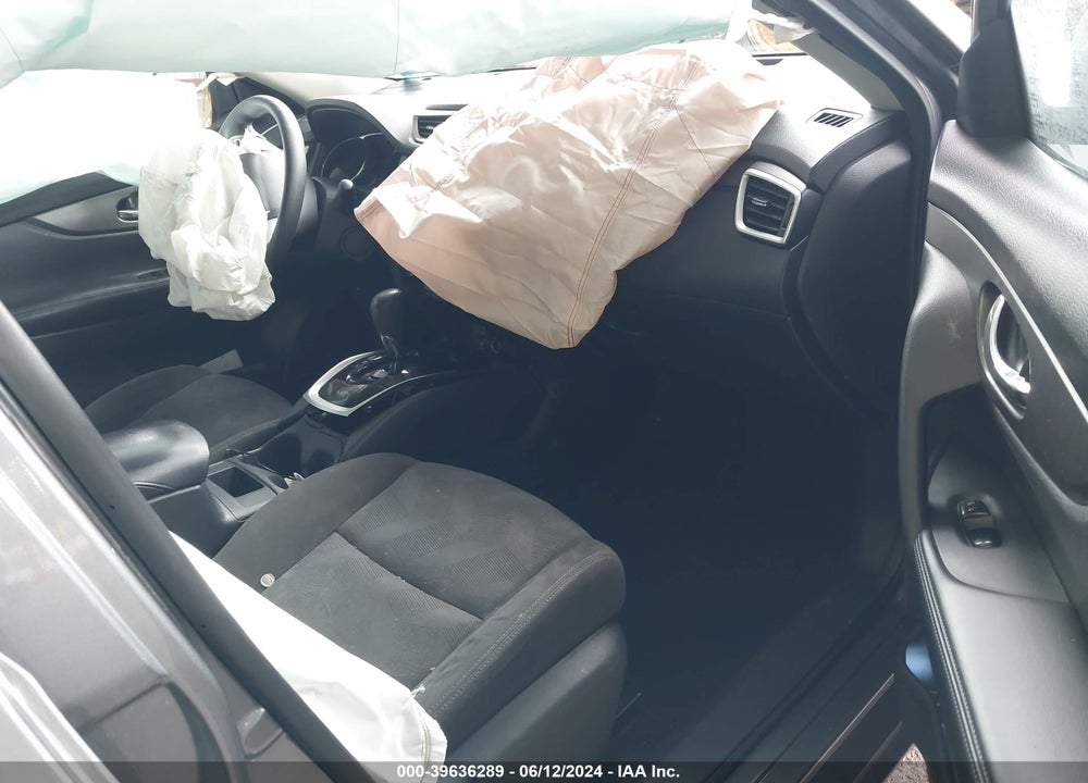 2016 NISSAN ROGUE SV VIN: KNMAT2MT6GP728273