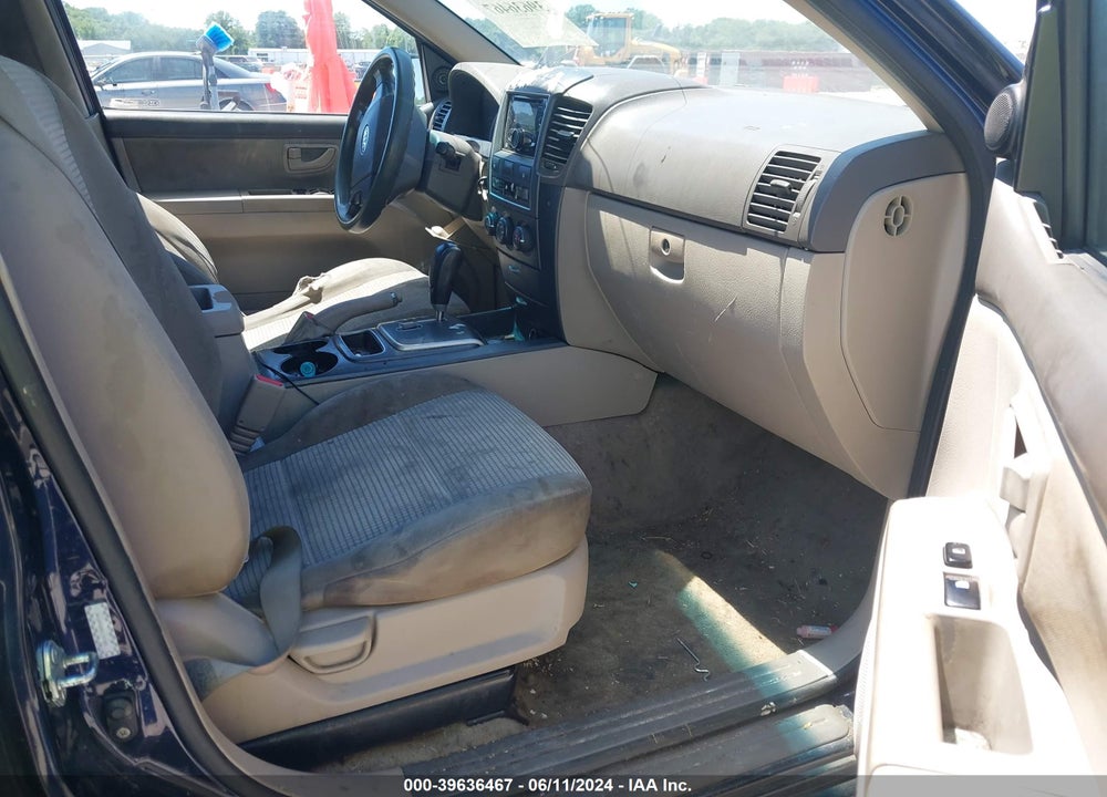 2009 KIA SORENTO LX VIN: KNDJD735695892246
