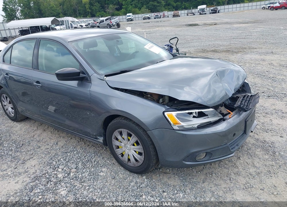 2014 VOLKSWAGEN JETTA 2.0L S VIN: 3VW2K7AJ8EM252552