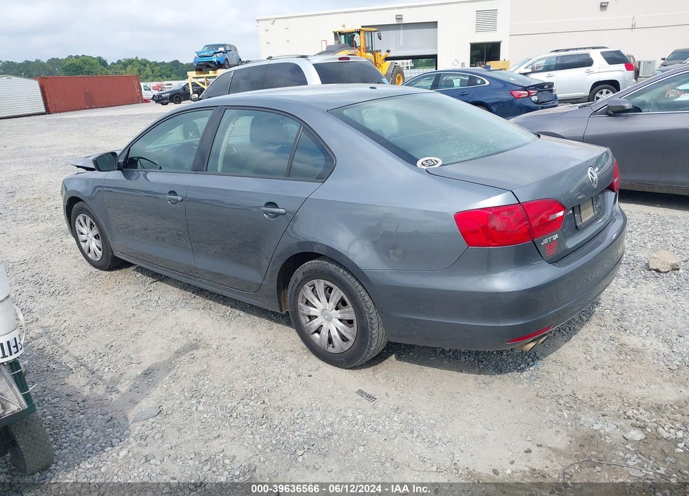 2014 VOLKSWAGEN JETTA 2.0L S VIN: 3VW2K7AJ8EM252552