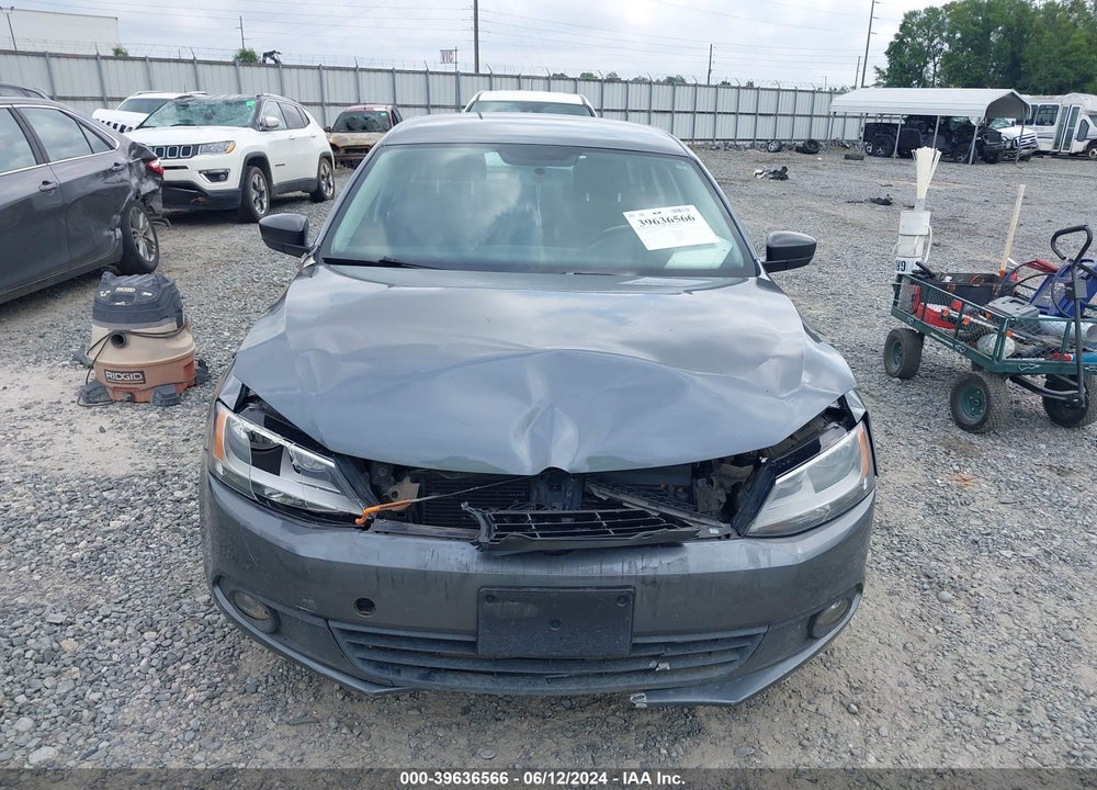 2014 VOLKSWAGEN JETTA 2.0L S VIN: 3VW2K7AJ8EM252552