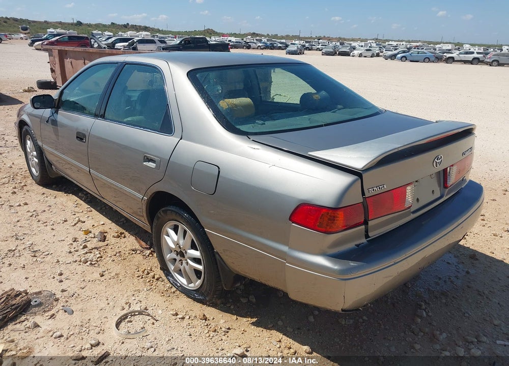 2000 TOYOTA CAMRY XLE V6 VIN: 4T1BF28K5YU092635