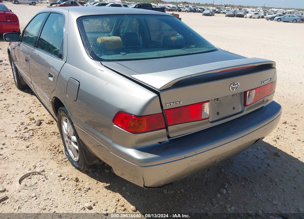 2000 TOYOTA CAMRY XLE V6 VIN: 4T1BF28K5YU092635