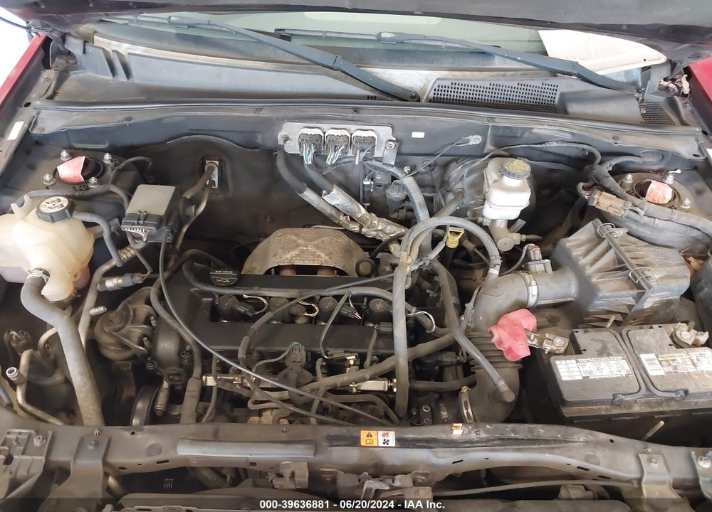 2008 FORD ESCAPE XLS/XLS MANUAL VIN: 1FMCU02Z08KB76572