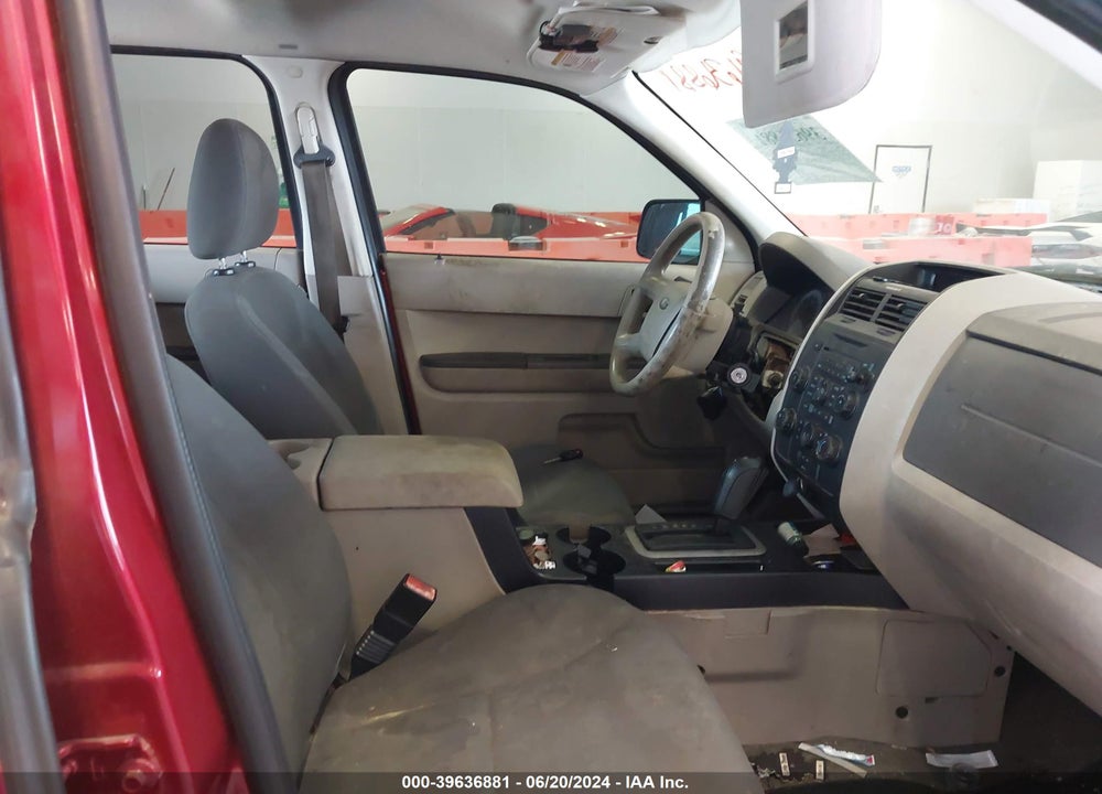 2008 FORD ESCAPE XLS/XLS MANUAL VIN: 1FMCU02Z08KB76572