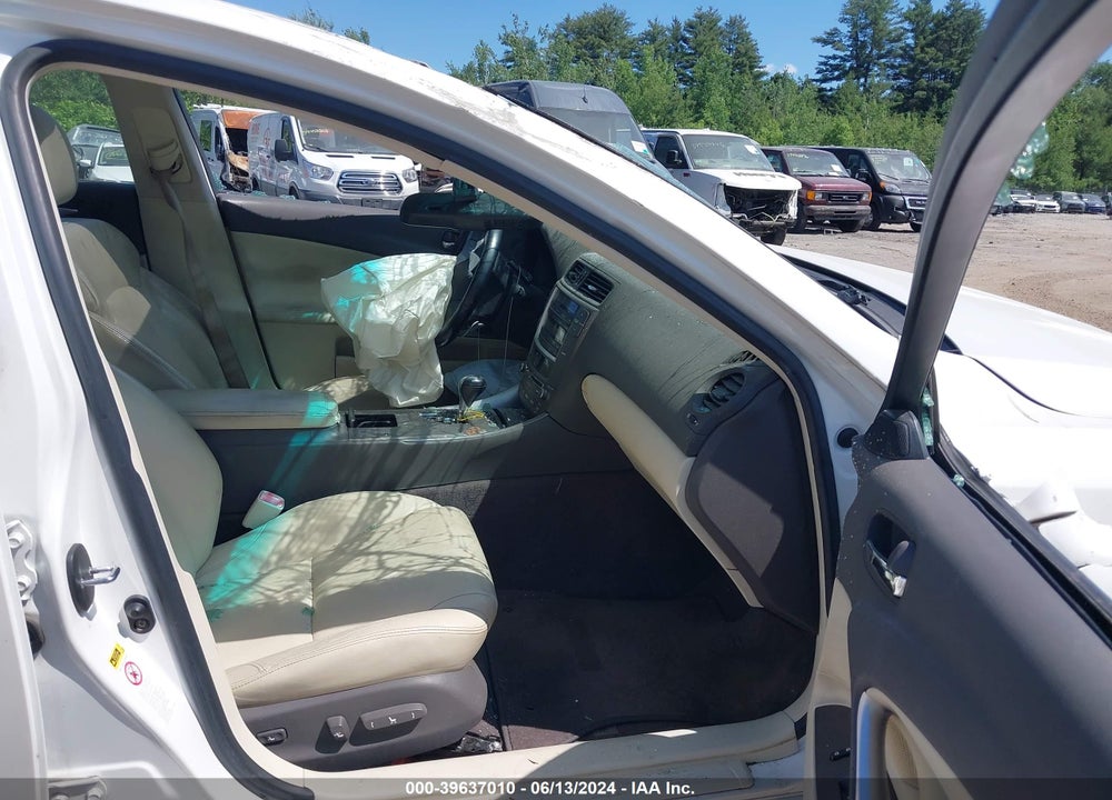 2009 LEXUS IS 250 VIN: JTHCK262995034707
