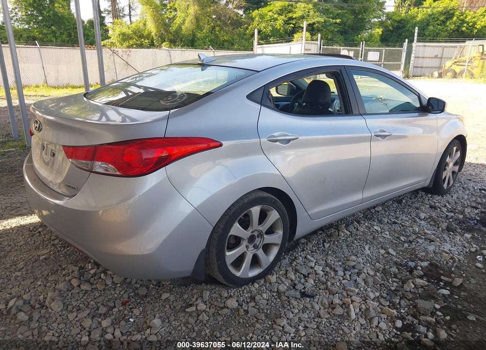 2013 HYUNDAI ELANTRA LIMITED VIN: 5NPDH4AE4DH214932