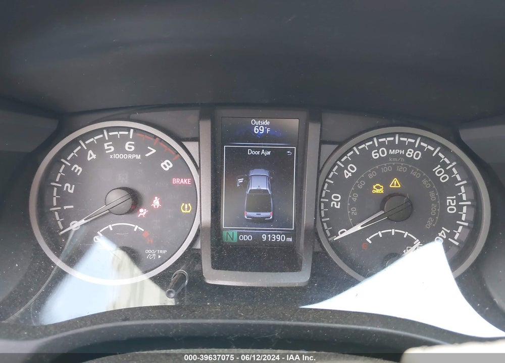 2019 TOYOTA TACOMA TRD SPORT VIN: 3TMCZ5AN7KM250295