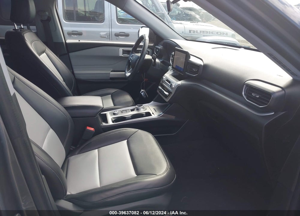 2022 FORD EXPLORER XLT VIN: 1FMSK8DH1NGA76001
