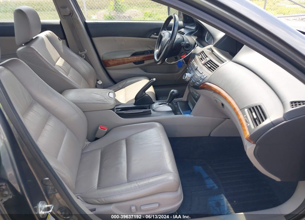 2011 HONDA ACCORD 3.5 EX-L VIN: 1HGCP3F81BA016911