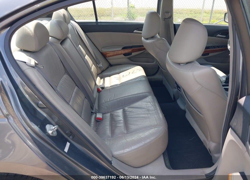 2011 HONDA ACCORD 3.5 EX-L VIN: 1HGCP3F81BA016911