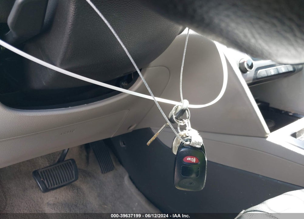 2017 HYUNDAI ELANTRA SE VIN: 5NPD74LF0HH183354
