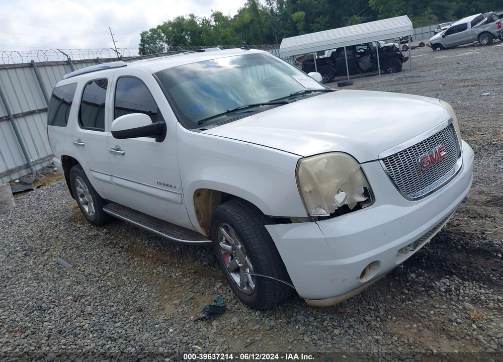 2007 GMC YUKON DENALI VIN: 1GKFK638X7J390445