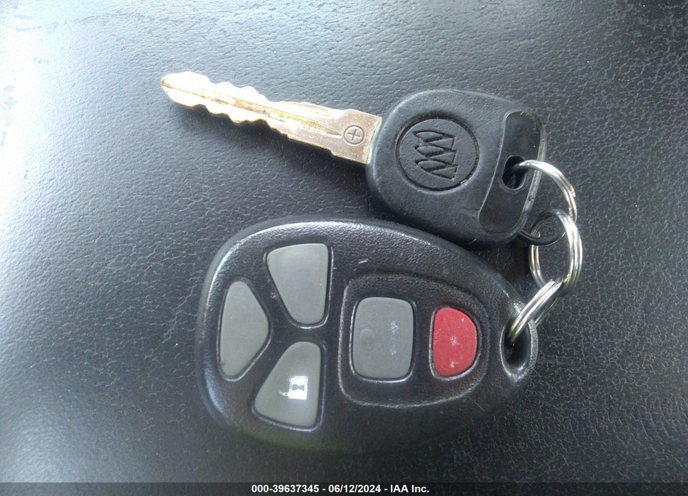 2006 BUICK LUCERNE CXS VIN: 1G4HE57Y66U198481