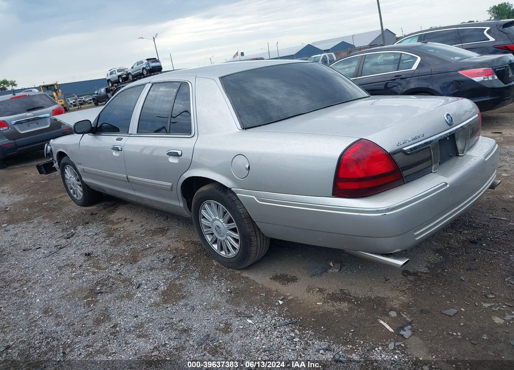 2009 MERCURY GRAND MARQUIS VIN: 2MEHM75V29X600827