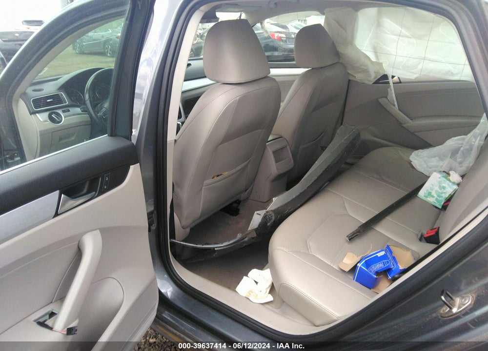 2012 VOLKSWAGEN PASSAT 2.5L SE VIN: 1VWBP7A36CC108645