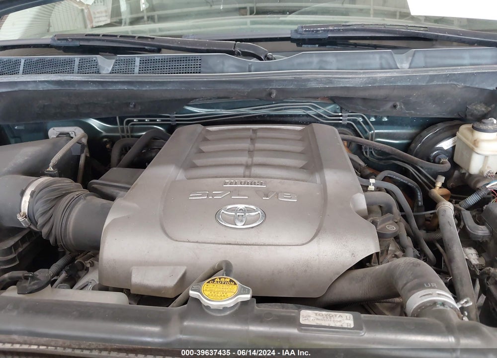 2008 TOYOTA TUNDRA SR5 5.7L V8 VIN: 5TFRV541X8X061576