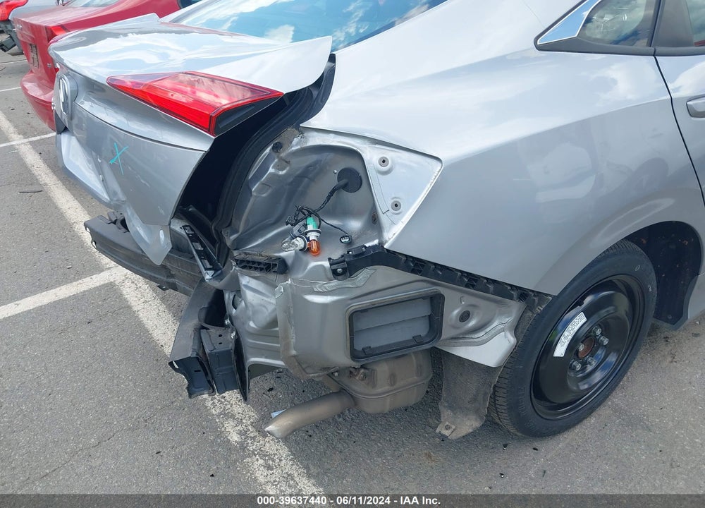 2018 HONDA CIVIC LX VIN: 19XFC2F53JE042591