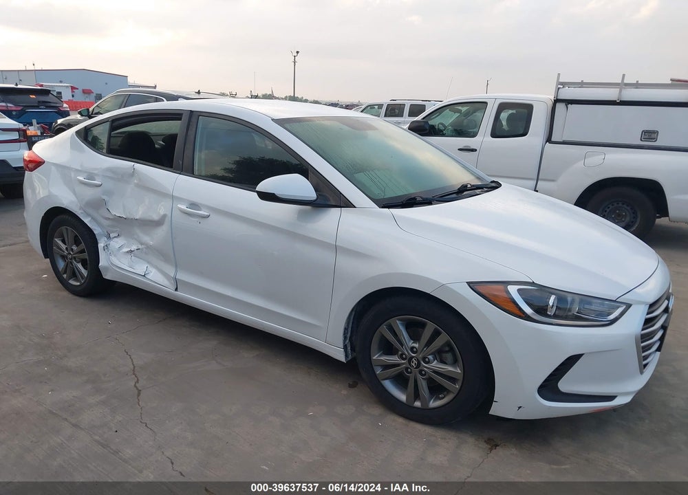 2018 HYUNDAI ELANTRA SEL VIN: 5NPD84LF1JH243841