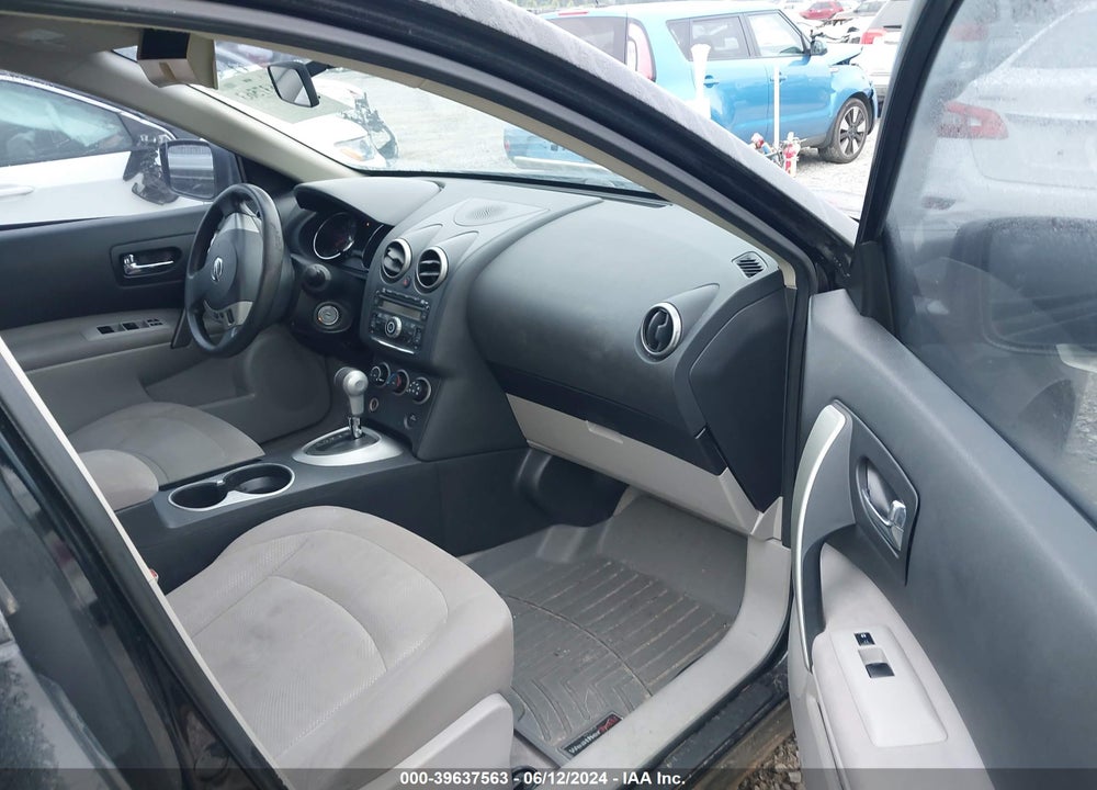 2011 NISSAN ROGUE S VIN: JN8AS5MT7BW573224