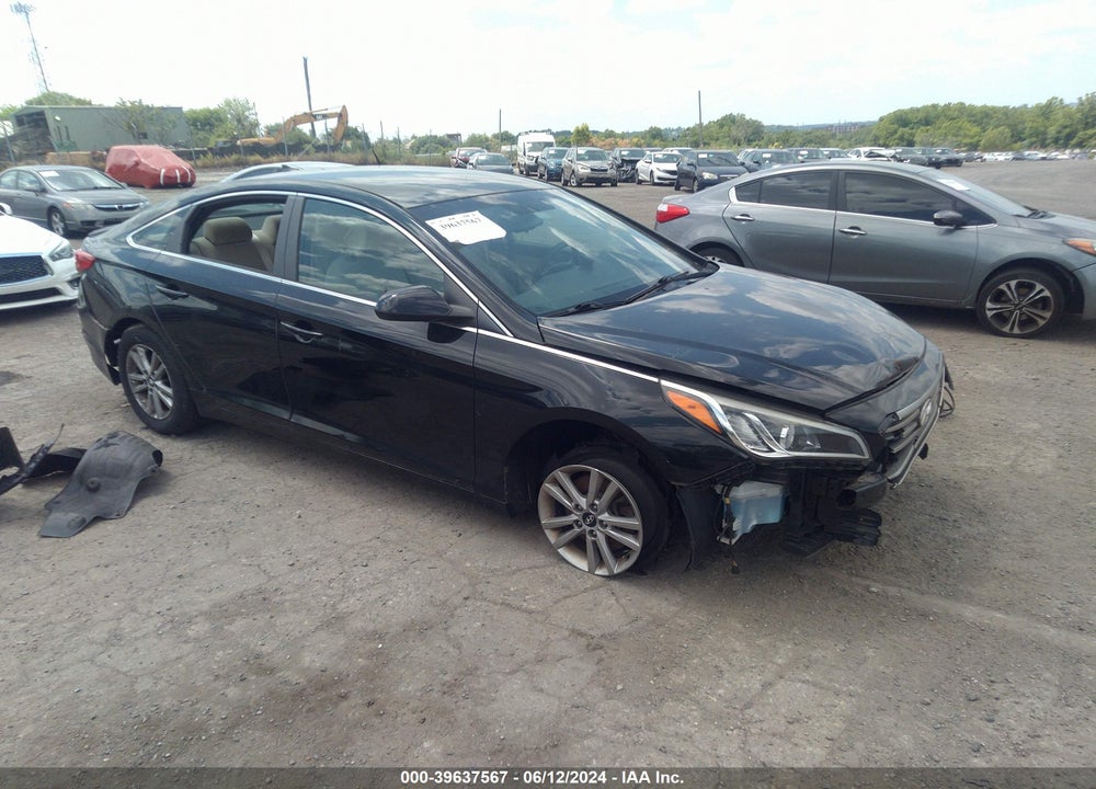 2015 HYUNDAI SONATA SE VIN: 5NPE24AF9FH169228